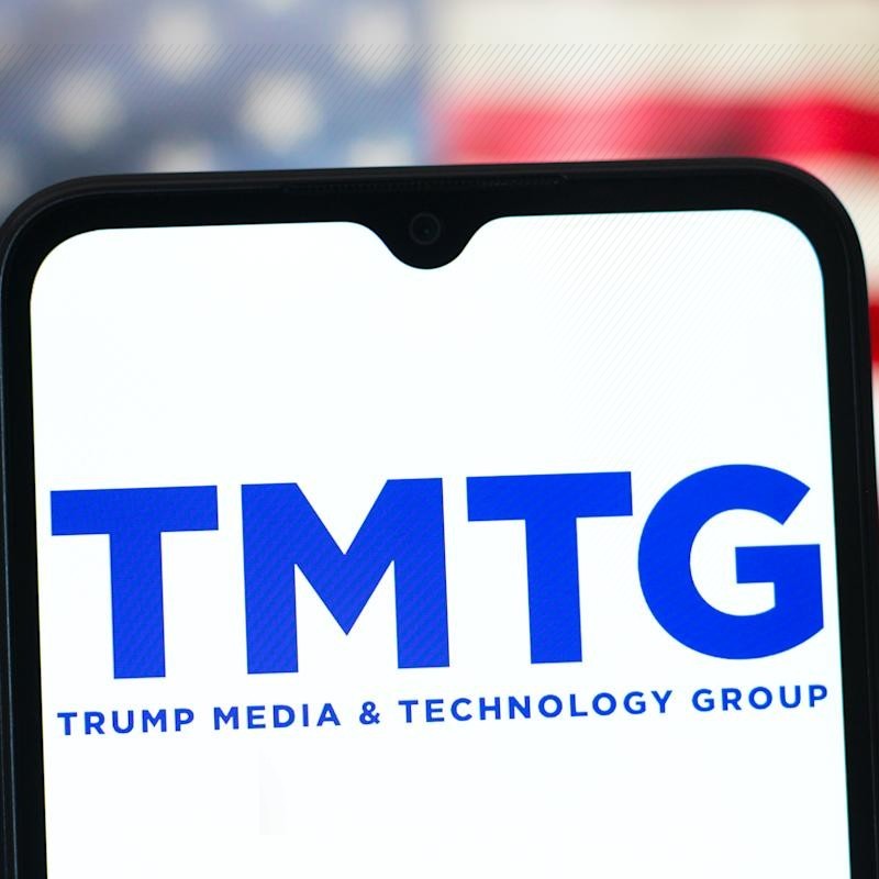 Trump-ийн компаниас гаргах криптовалютын ETF-Made in America
