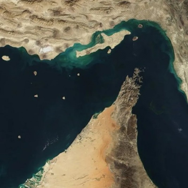 Гал зогсоох тохиролцоо ганхаж, Ормузын хоолойн эрсдэл хэвээр байна