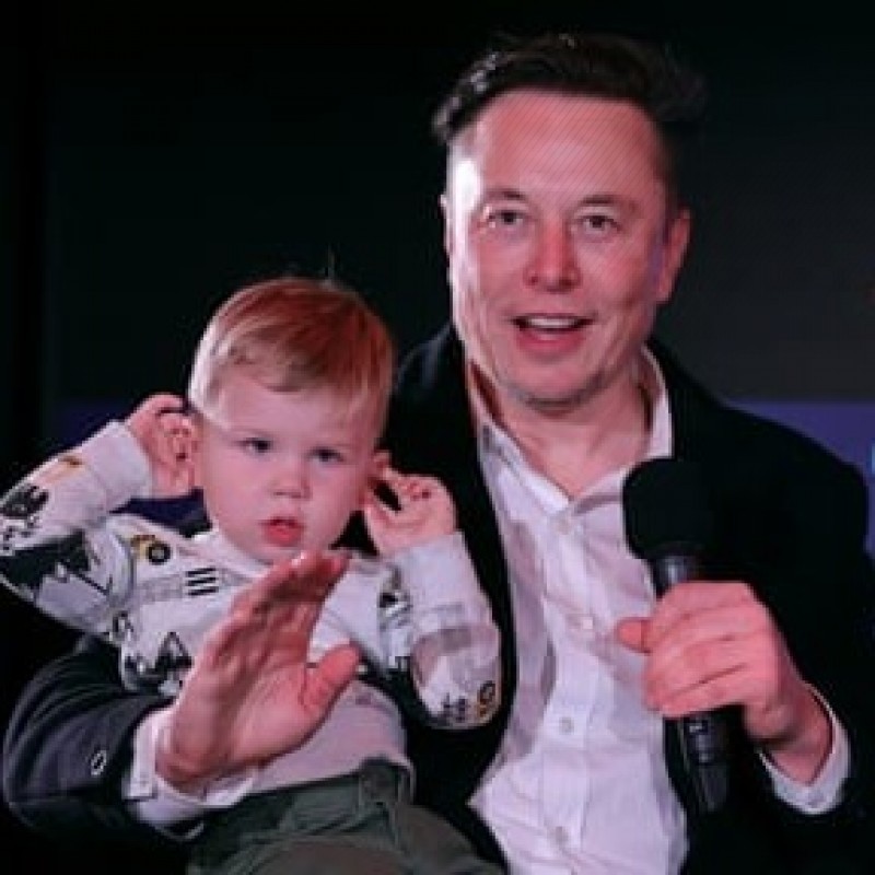Илон Маск АНУ-ын хүүхэд бүрд SpaceX-ийн хувьцаа бэлэглэнэ